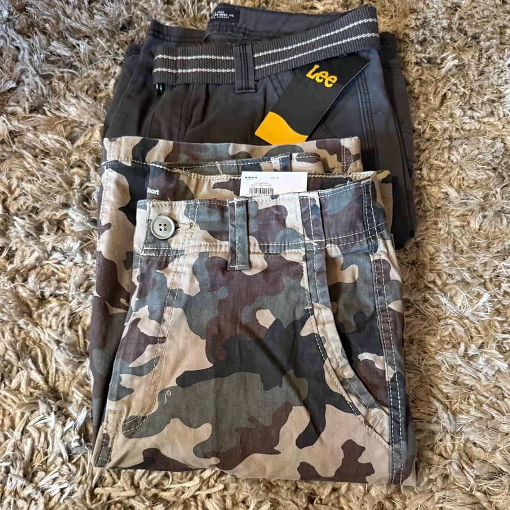 Sonoma Men's Cargo Shorts in Camouflage and Dark Gray